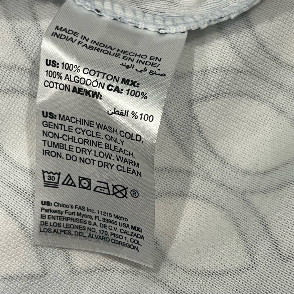 NEW Chico’s Pima Cotton Geo Twist Tee Top Large White Blue Convertible Blouse - Picture 9 of 10